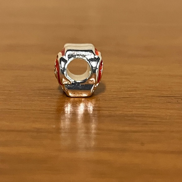 💕 3/$10 Rose Flower Sliding Charm - Picture 4 of 4